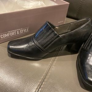 Life Stride women’s shoes - new comfort flex